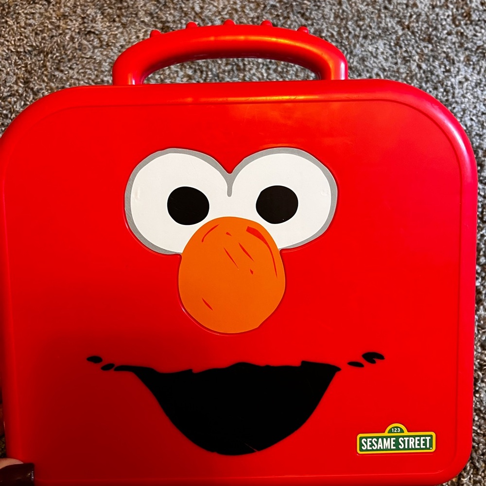 Hasbro Sesame Street Elmo’s On the Go Letters